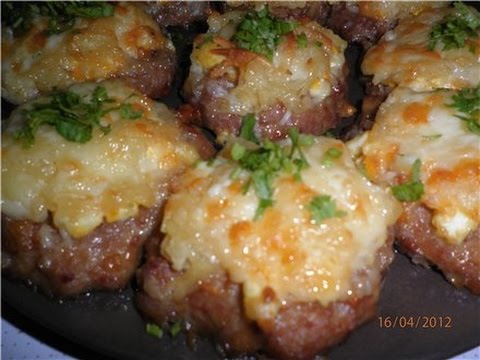 Видео: Стожки из мясного фарша.Просто вкусно)
