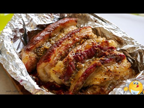 Видео: НЕЖНЕЙШЕЕ САЛО с Мясной прослойкой Запечённое в фольге.