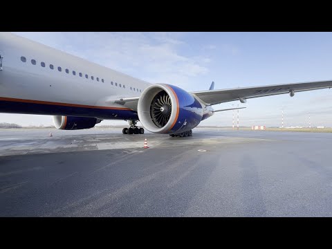 Видео: Полет в бизнес классе на Boeing 777 | Рейс Калининград - Москва | Аэрофлот | 4K