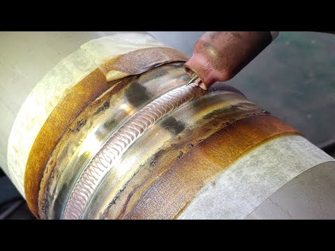 Видео: Процесс сварки TIG нержавеющей трубы, найденной в мусорном баке