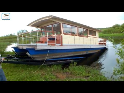 Видео: Спуск на воду катамарана "Речной Кот" с помощью лафета