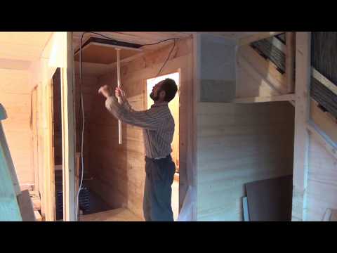Видео: Лестница на чердак, установка