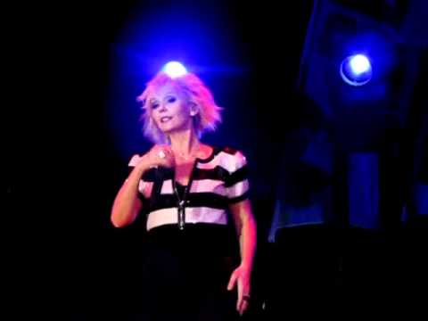 Видео: Валерия - Капелькою, Часики ( LIVE )