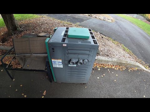 Видео: Посмотрите на этот большой кусок меди внутри.