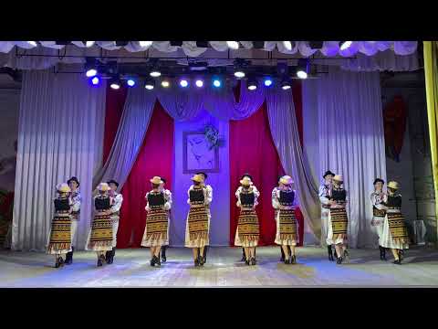 Видео: МОЛДАВСКИЙ НАРОДНЫЙ ТАНЕЦ,ансамбль народного танца "Виктория,г.Тирасполь руководитель Нина Брынзан