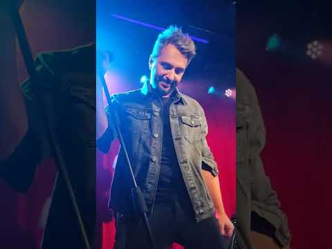 Видео: Алексей Романоф - Огромное сердце. Концерт в День Рождения в клубе "16 тонн".