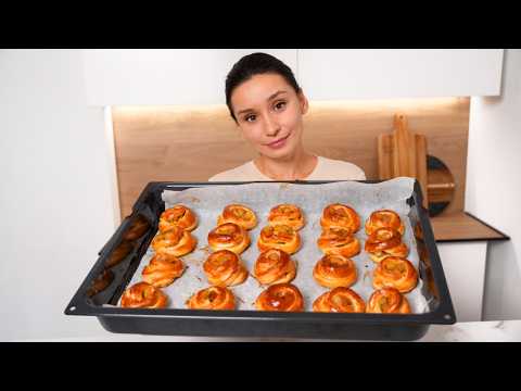 Видео: ПУХОВЫЕ БУЛОЧКИ с ЯБЛОКАМИ!🍎 Простой рецепт вкусных домашних пирожков