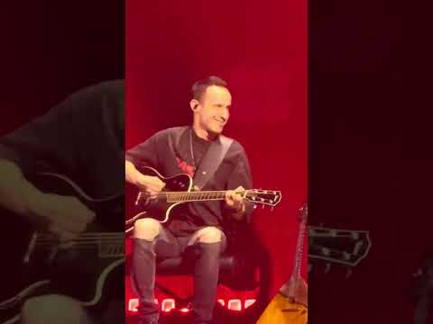 Видео: ❤️+❤️🤩Просто такая сильная любовь 👩‍❤️‍👨гр. «ЗВЕРИ»💖31.10.2025💞На концерте в Волгограде 🎫🌃