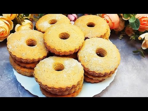 Видео: Медовые КОРЖИКИ за 5 минут!Нежные и Мягкие!Простой рецепт печенья к чаю!