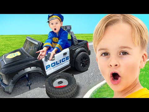 Видео: Малыш помогает друзьям и спасает игрушки