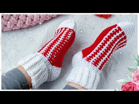 Видео: ДОМАШНИЕ носочки на двух спицах ЗА ОДИН ВЕЧЕР. Подробный мастер-класс.