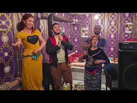 Видео: 2 януари 2025 г. Калие как играе кючек за Нова година