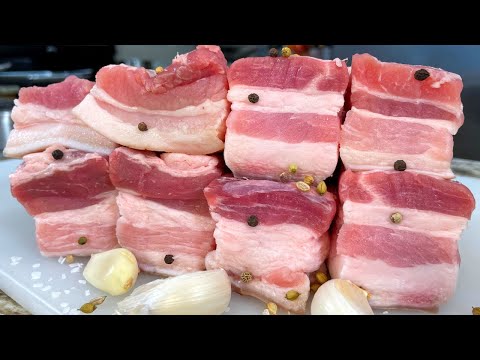 Видео: Готовлю всегда на Праздничный стол. Потрясающий рецепт Сала в Домашних условиях. Как засолить сало.