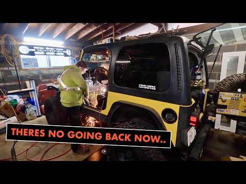 Видео: Замена опор пола и кузова Jeep TJ