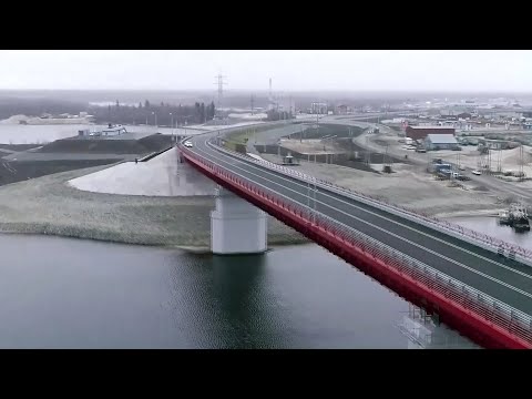 Видео: Пуровский мост. Как изменилась жизнь людей? Специальный репортаж 29.10.20