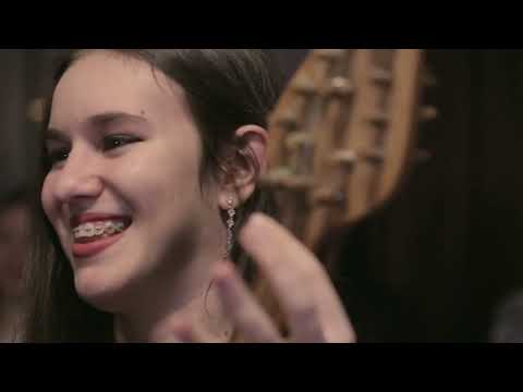 Видео: ,,Дунавско хоро с водеща гъдулка" - изпълнява Мария В. Иванова