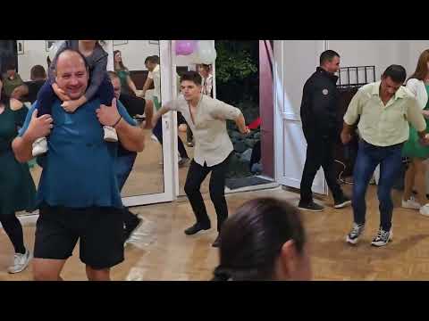 Видео: Рожден ден 8г. Чифликчии