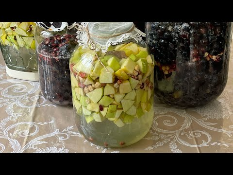 Видео: Азербайджанская кухня. Виноградный и яблочный уксус. Üzüm  və alma sirkəsi.