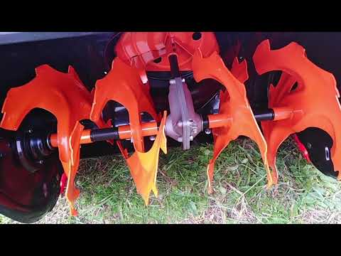 Видео: Подготовка к работе снегоуборщика CARVER STG 6561 EL