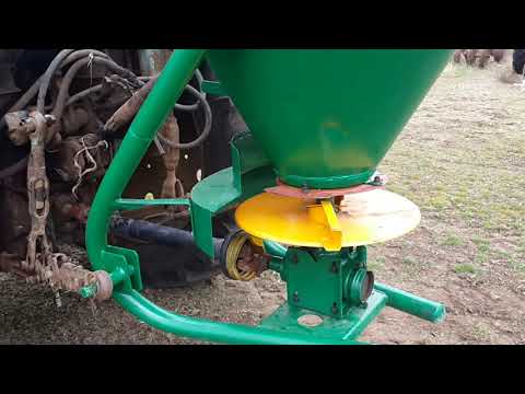 Видео: No-Till. Разбрасыватель удобрений РУМ-0.5 МВД, после восстановления.