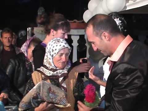 Видео: Сватбата на Ахмед и Хатидже с.Св.Петка