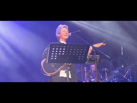 Видео: Сурганова и Оркестр. Время петь (Нижний Новгород, 31.10.25)