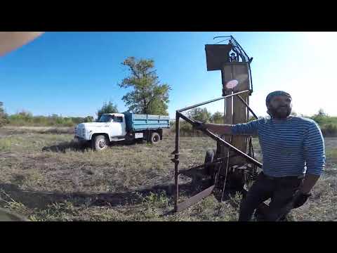Видео: погрузчик тюков сена самодельный