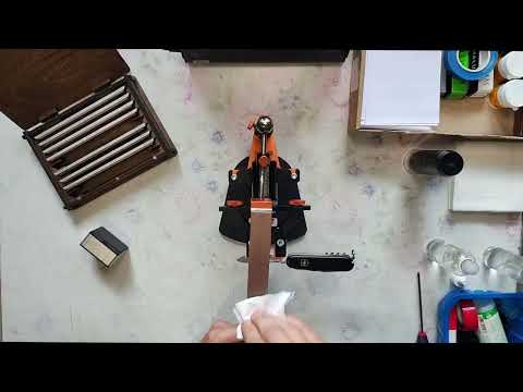 Видео: Заточування швейцарського ножа Victorinox Huntsman ельборами / Hapstone RS