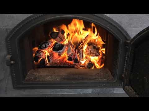 Видео: ЗАПЕЧЕННАЯ ЩУКА С ЛИМОНОМ В ДУХОВКЕ КИРПИЧНОЙ ПЕЧИ.