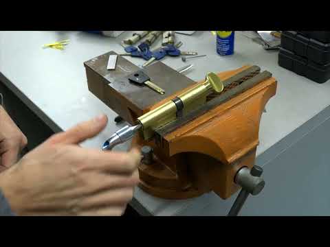 Видео: Новый Свёрт MUL-T-LOCK 7+7 (Израиль) Integrator - medvejatnik.kiev.ua