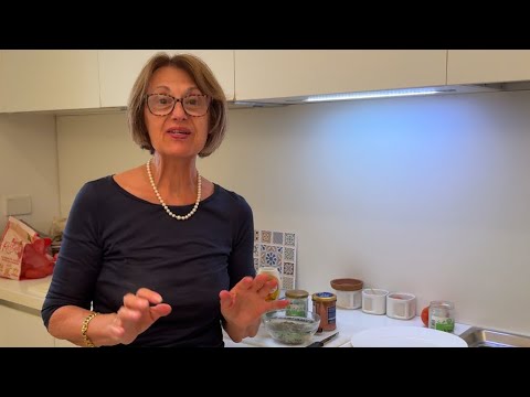 Видео: РЕЦЕПТ ИТАЛЬЯНОК УНИВЕРСАЛЬНЫЙ СОУС К ОВОЩАМ И МЯСУ 