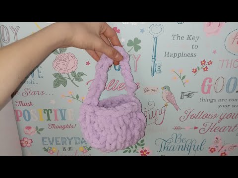 Видео: Делаем лёгкую сумочку за 10 минут. Из ниток Alize Puffy.