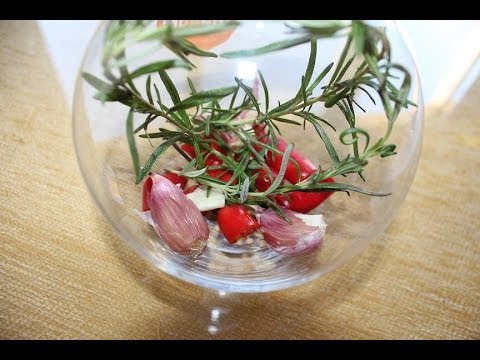 Видео: АРОМАТНОЕ ОЛИВКОВОЕ  МАСЛО С РОЗМАРИНОМ И ОСТРЫМ ПЕРЦЕМ.