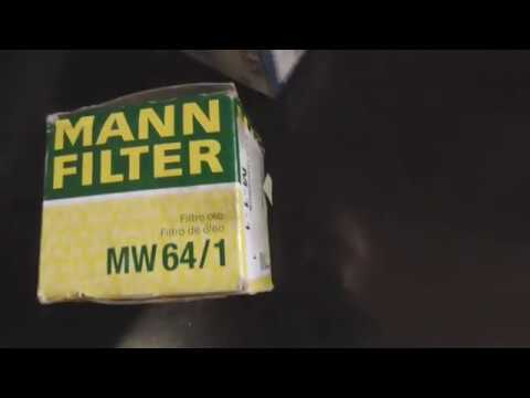 Видео: Transalp600 замена масла и маслофильтр \ 66