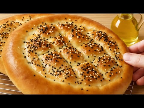 Видео: Famous Turkish Bread! Pide! Ramazanpidesi! Турецкий Хлеб! Пиде хлеб خبز البيدا التركي