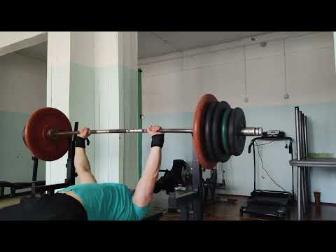 Видео: Жим лёжа внатураху 180×2 мой вес 81. #спорт #жимштанги #жим#рек#топ