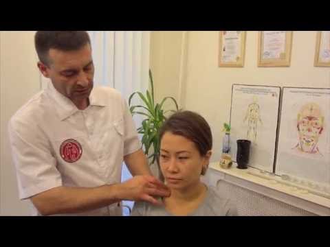 Видео: Если немеют руки. Точки на шее. Висцеральная Терапия. Ринат Усманов.