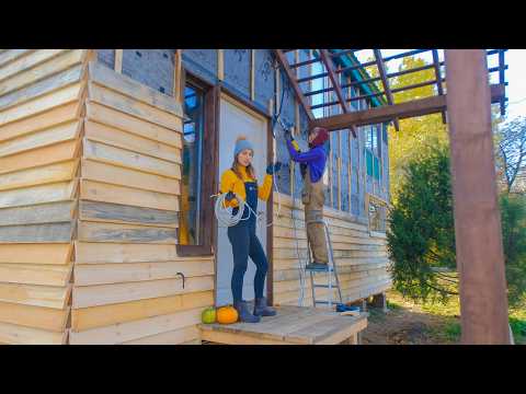 Видео: ПОЧЕМУ МЫ НЕ МОЖЕМ ЗАКОНЧИТЬ ОБШИВКУ НАШЕГО МАЛЕНЬКОГО ДОМА МЕНЕЕ, ЧЕМ ЗА 5000 ДОЛЛАРОВ