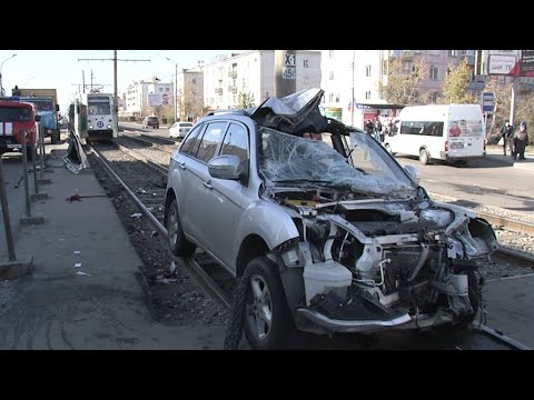 Видео: Что стало причиной страшного ДТП в Улан-Удэ. Мнения экспертов