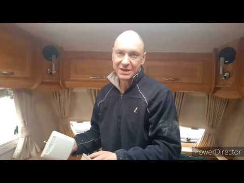 Видео: Как установить бак для воды в прицеп-караван