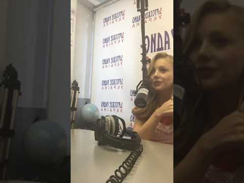 Видео: Тина Кароль на русском радио