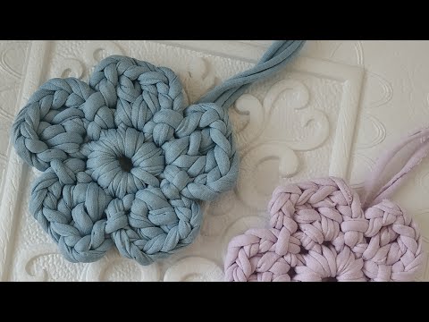 Видео: МК Брелок - подвеска " Цветочек" для люльки из трикотажной пряжи