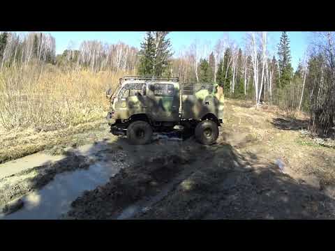Видео: off road ниссан атлас в болоте.