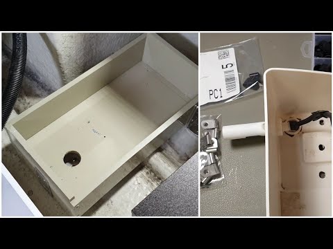 Видео: Электрика в лодке. Коробы под батареи и герметизация датчика уровня воды. Эпизод 2.