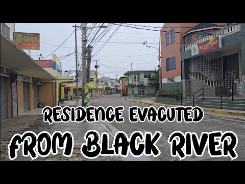 Видео: Ураган Мелисса превратил Блэк-Ривер в город-призрак, прежде чем обрушить землю