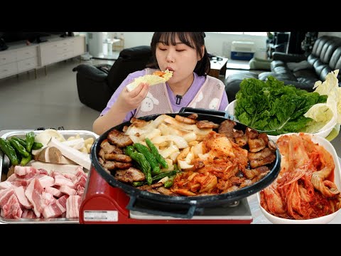 Видео: K-BBQ Самгёпсаль Мукбанг в помещении дома🥩Кимчи Жареный рис🍚