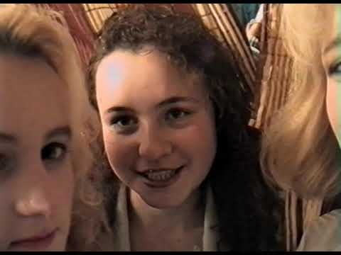 Видео: СВАДЬБА 90-х в Деревне! 7ч. Гармошка и барышни! Накрыты столы! Красота!