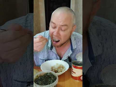 Видео: Тушенка говяжья Звениговский и рис с соевым соусом. Мукбанг. #мукбанг 