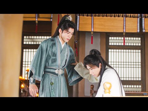 Видео: Человек, который не мог встать,когда -то был номер один в мире, маленький последователь был грустным