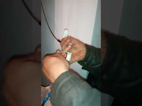 Видео: Сварка оптоволокна подручнымы средствами